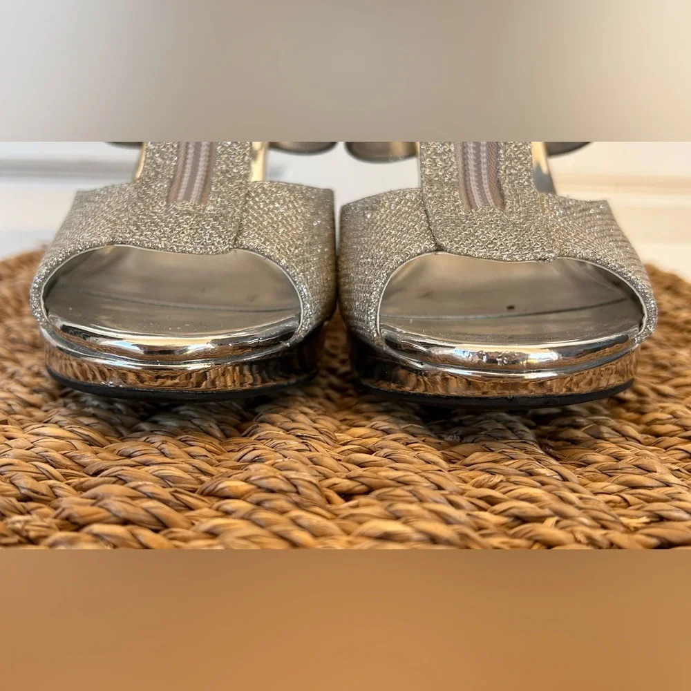 Fioni Brand Women’s Sparkly Stiletto Heel Shoes Silver Sz 8‎